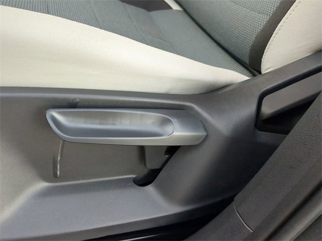 Certified 2025 Volkswagen Taos S image 18