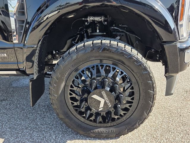 Used 2025 Ford F450 Platinum w/ Platinum Plus Package image 12