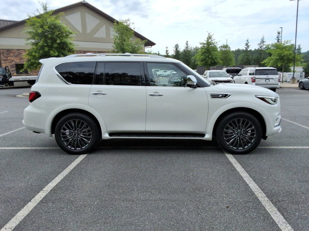 Used 2022 INFINITI QX80 Sensory w/ Cargo Package RWD image 4