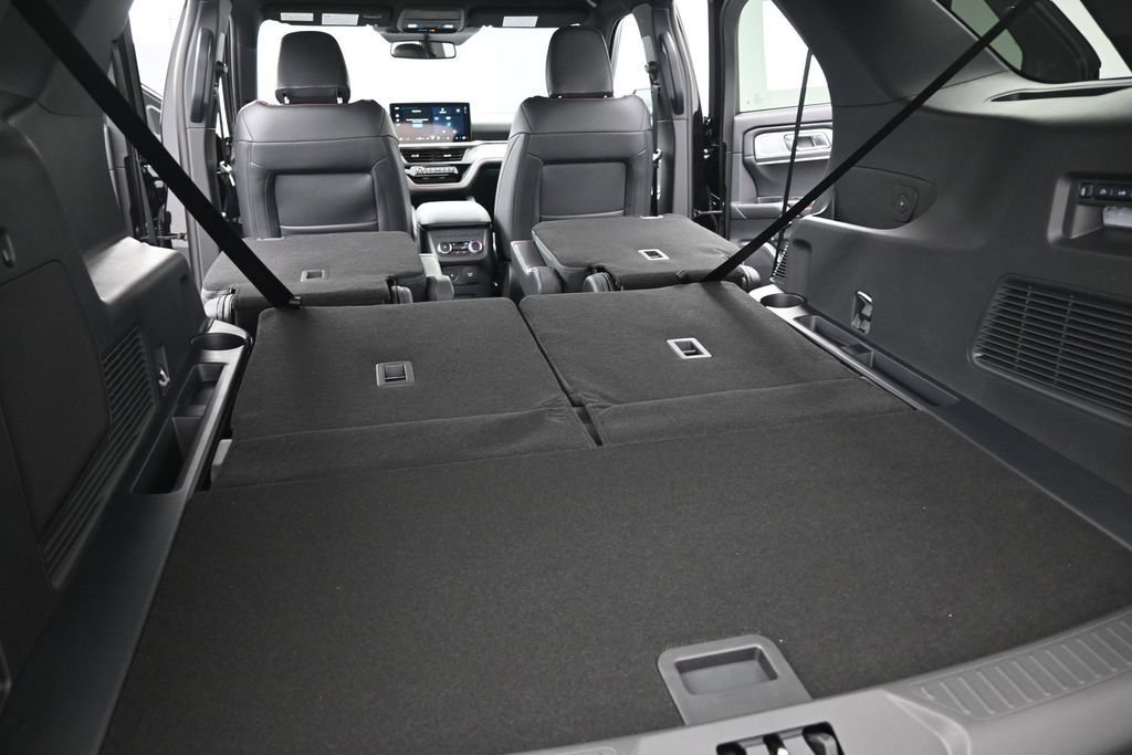 New 2026 Ford Explorer ST AWD/4WD image 23