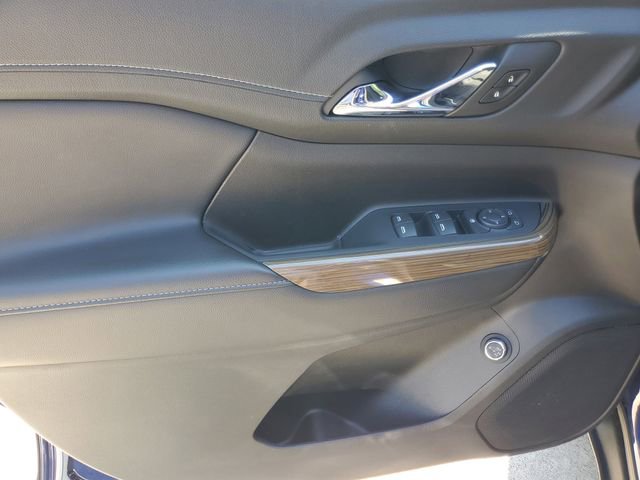 Certified 2023 GMC Acadia SLE w/ Driver Convenience Package image 19