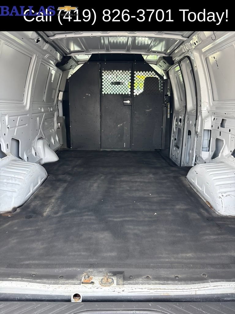 Used 2013 Ford E-150 and Econoline 150 w/ Commercial Cargo Van Pkg RWD image 18