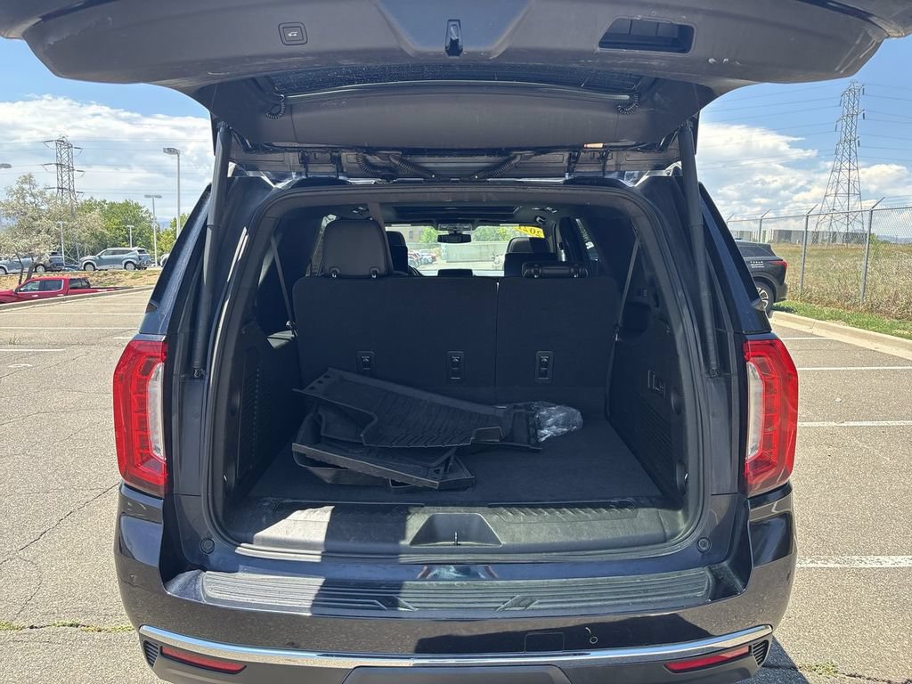 Certified 2021 GMC Yukon XL SLT w/ Rear Media and Nav Package AWD/4WD image 31
