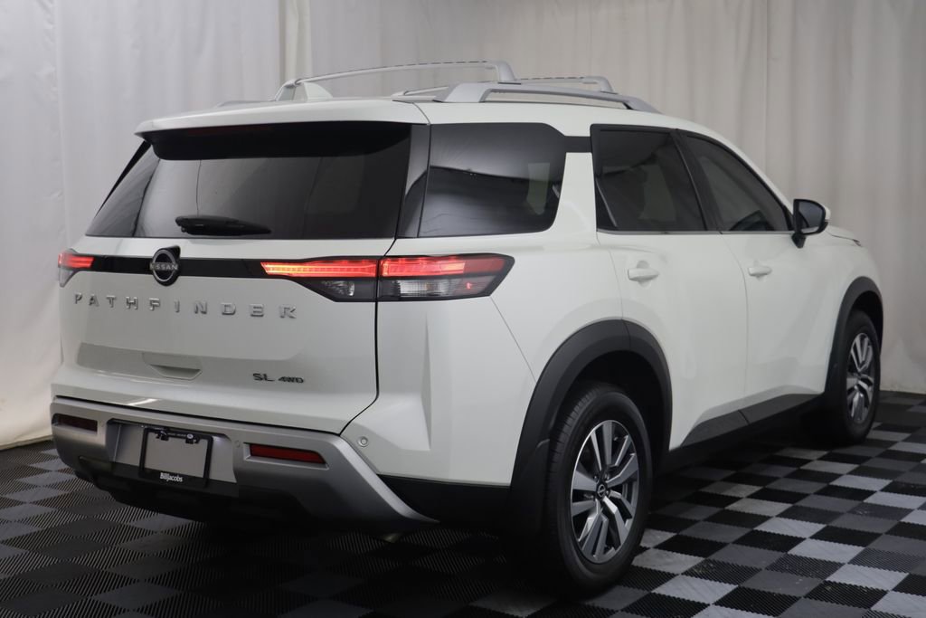 Used 2023 Nissan Pathfinder SL image 18