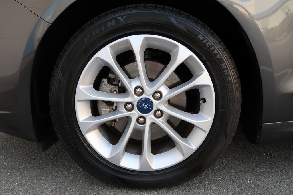 Used 2020 Ford Fusion SE image 41