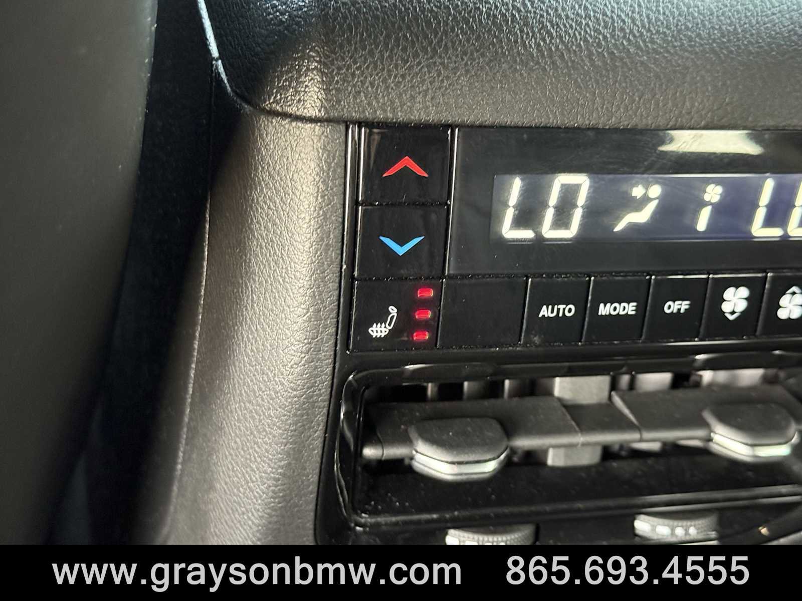 Used 2022 Jeep Grand Cherokee Summit w/ Luxury Tech Group V image 35