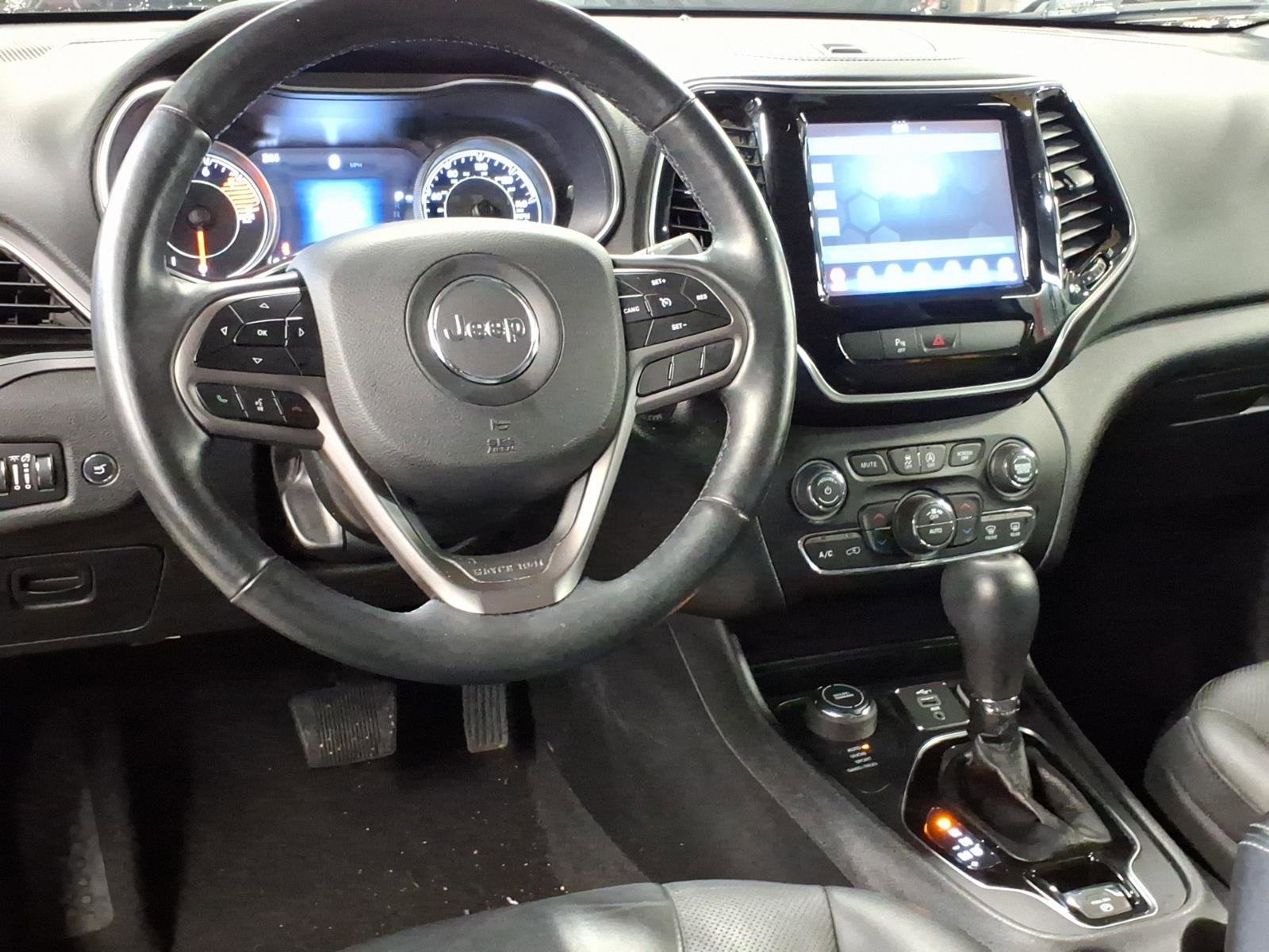 Used 2019 Jeep Cherokee Limited image 9