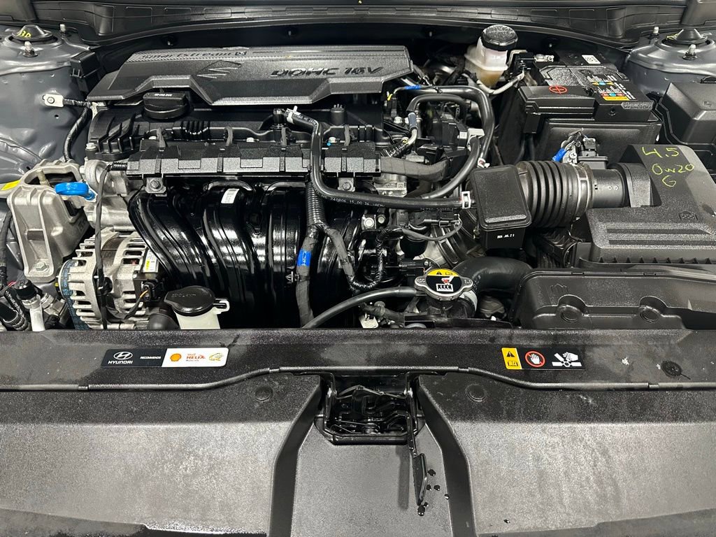Used 2025 Hyundai Elantra Sport image 63