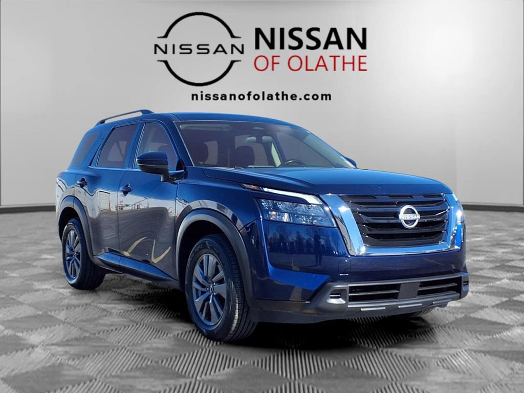 Used 2024 Nissan Pathfinder SV FWD image 32