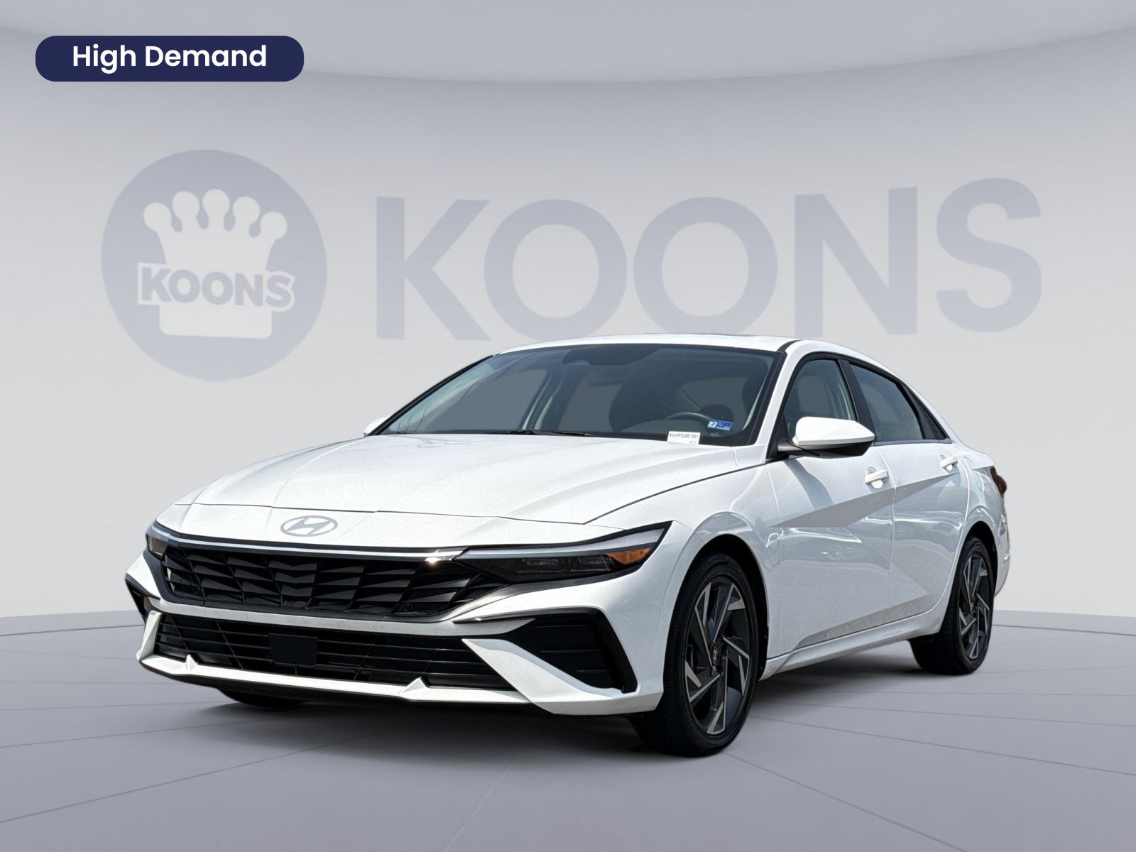 Certified 2025 Hyundai Elantra SEL FWD image 1