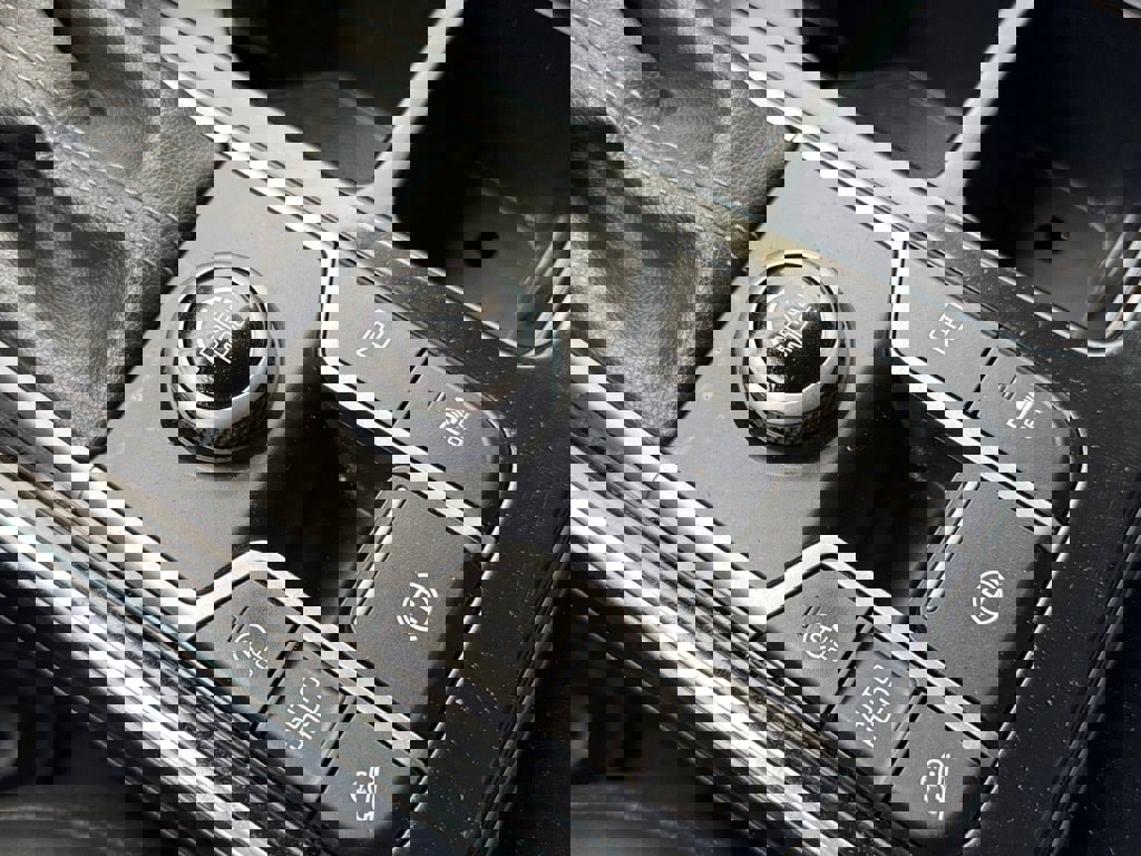 Used 2022 Kia Sorento SX image 28