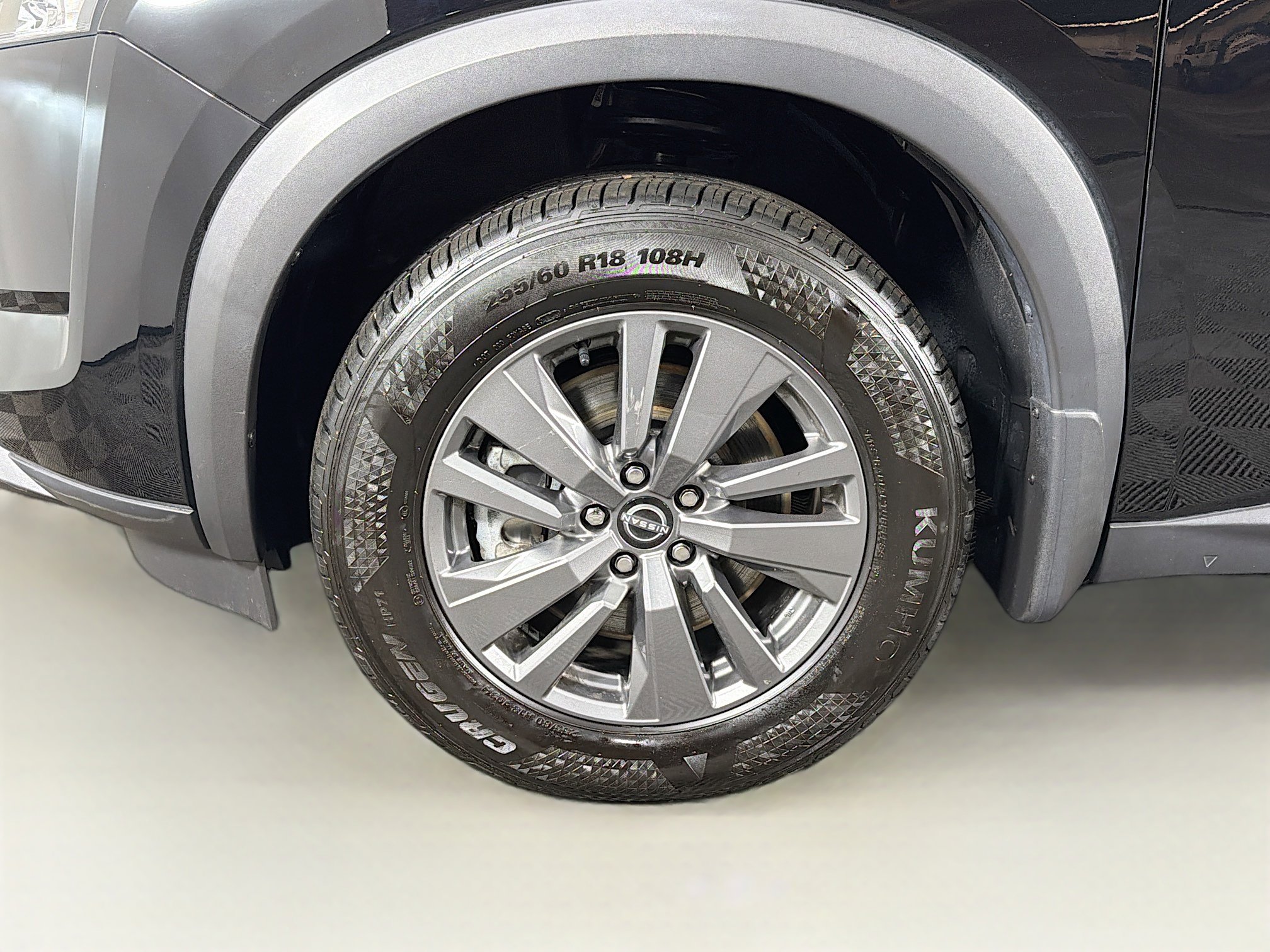 Used 2024 Nissan Pathfinder S image 30