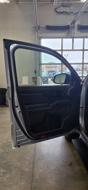 Used 2024 Toyota Tacoma SR image 11