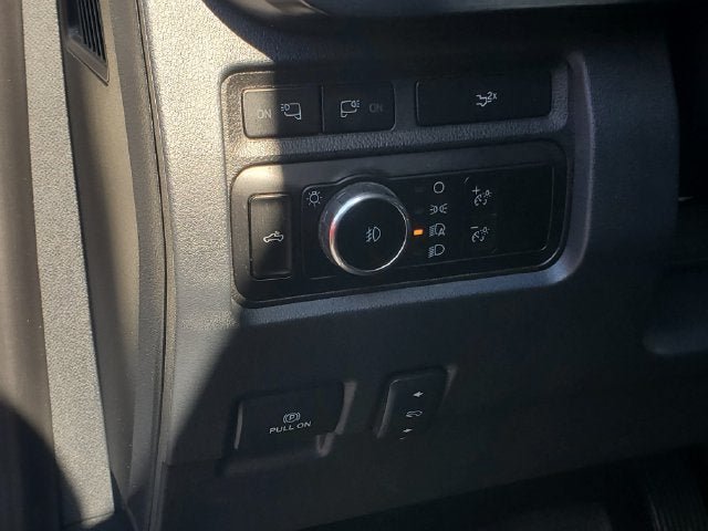 Used 2023 Ford F250 Lariat w/ Lariat Ultimate Package AWD/4WD image 11