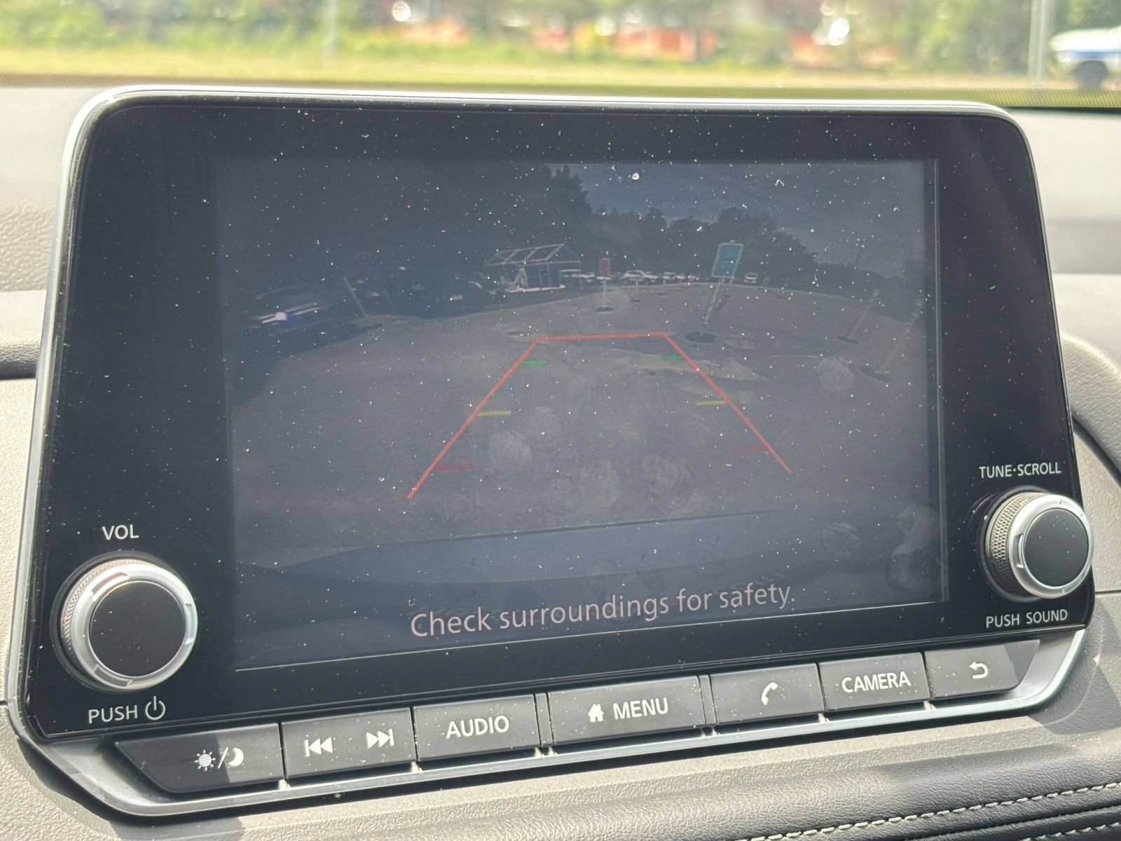 Used 2025 Nissan Rogue SV FWD image 22