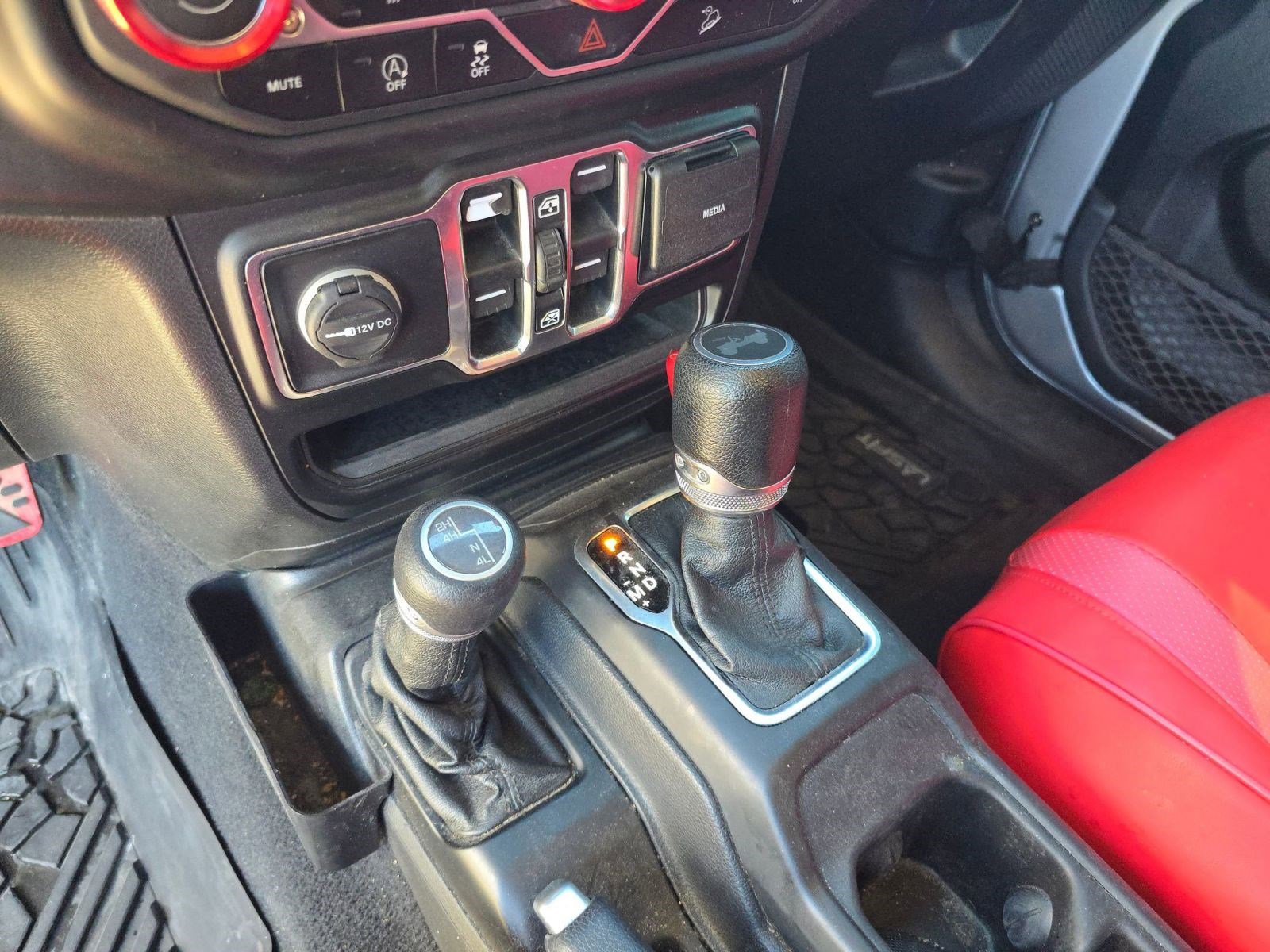 Used 2021 Jeep Wrangler Unlimited Sport S image 13