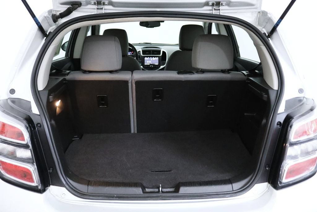 Used 2020 Chevrolet Sonic LT FWD image 28