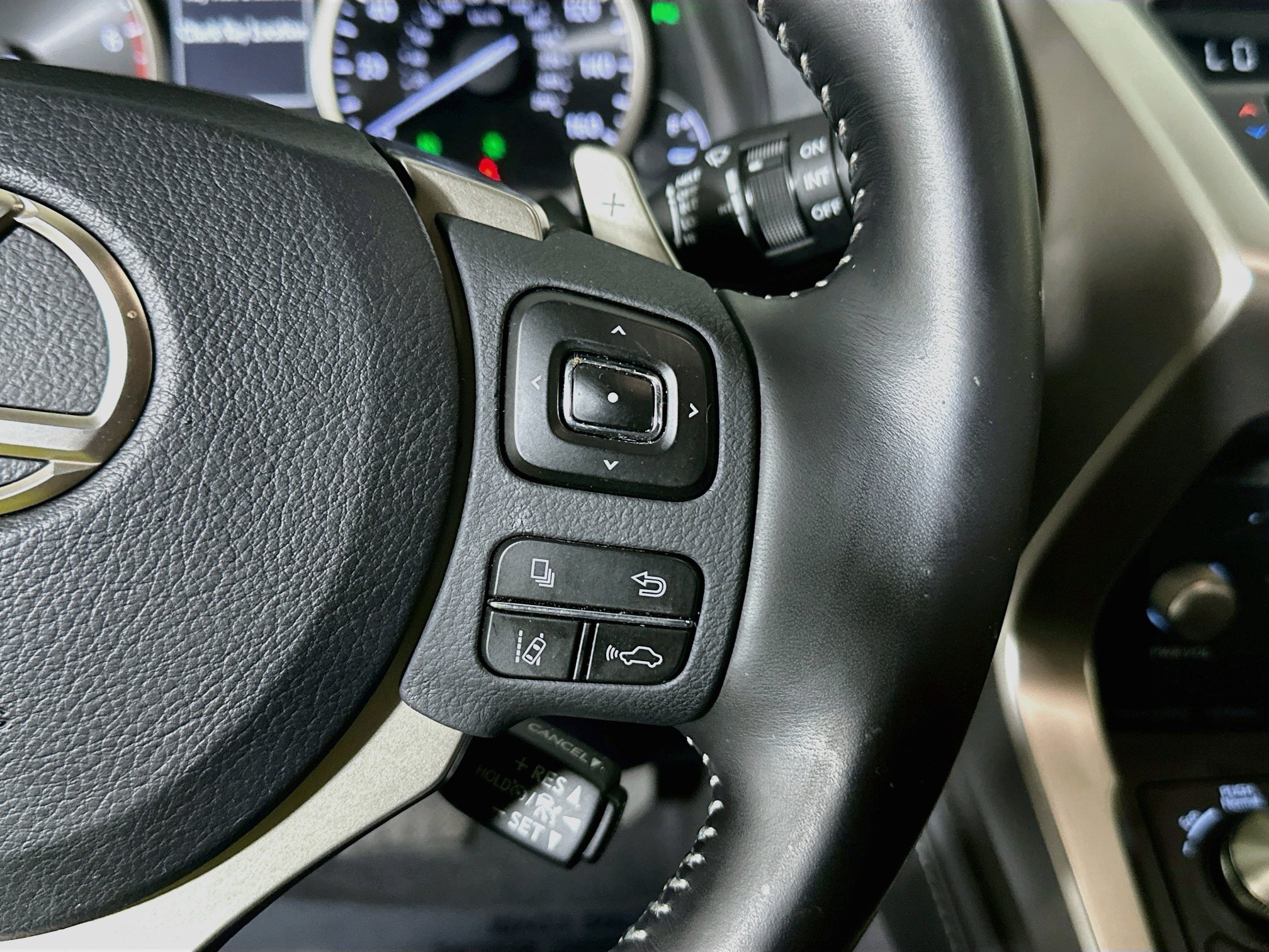 Used 2020 Lexus NX 300 FWD w/ Comfort Package image 17