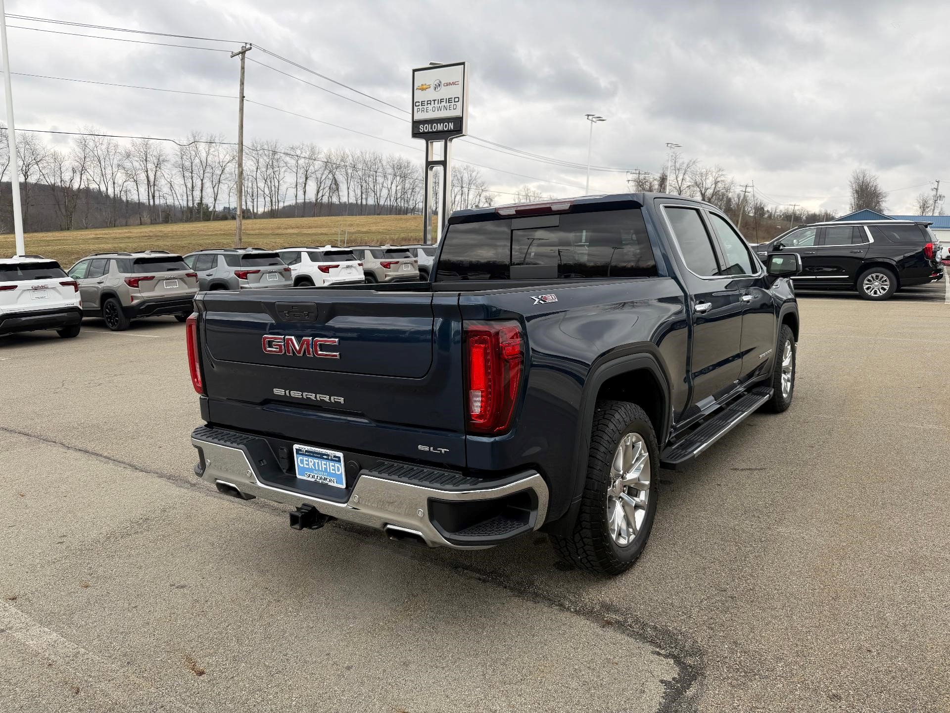 Certified 2022 GMC Sierra 1500 SLT w/ SLT Premium Plus Package image 5