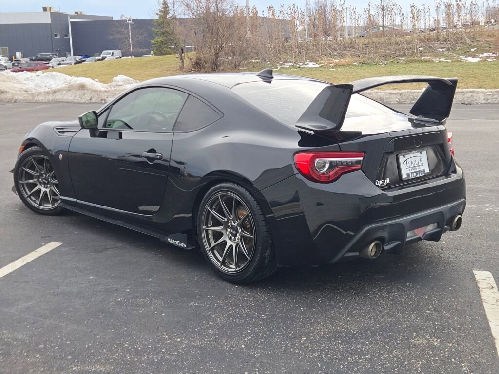 Used 2017 Toyota 86 image 10