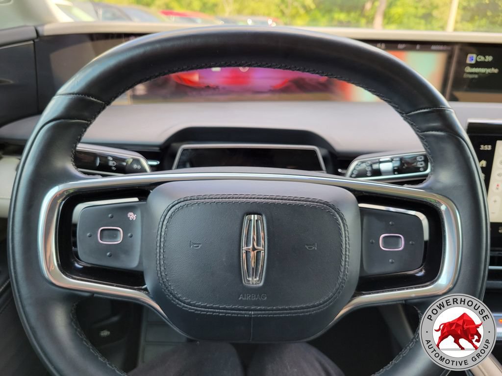 Used 2024 Lincoln Nautilus Reserve AWD/4WD image 34