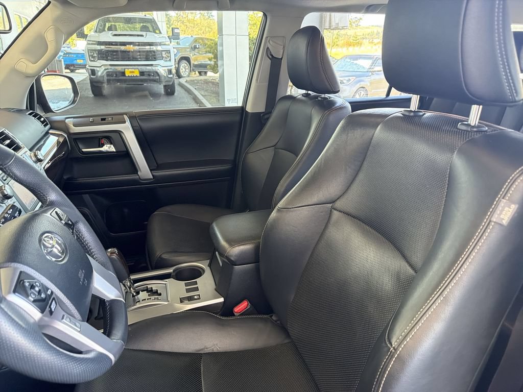 Used 2019 Toyota 4Runner Limited AWD/4WD image 21
