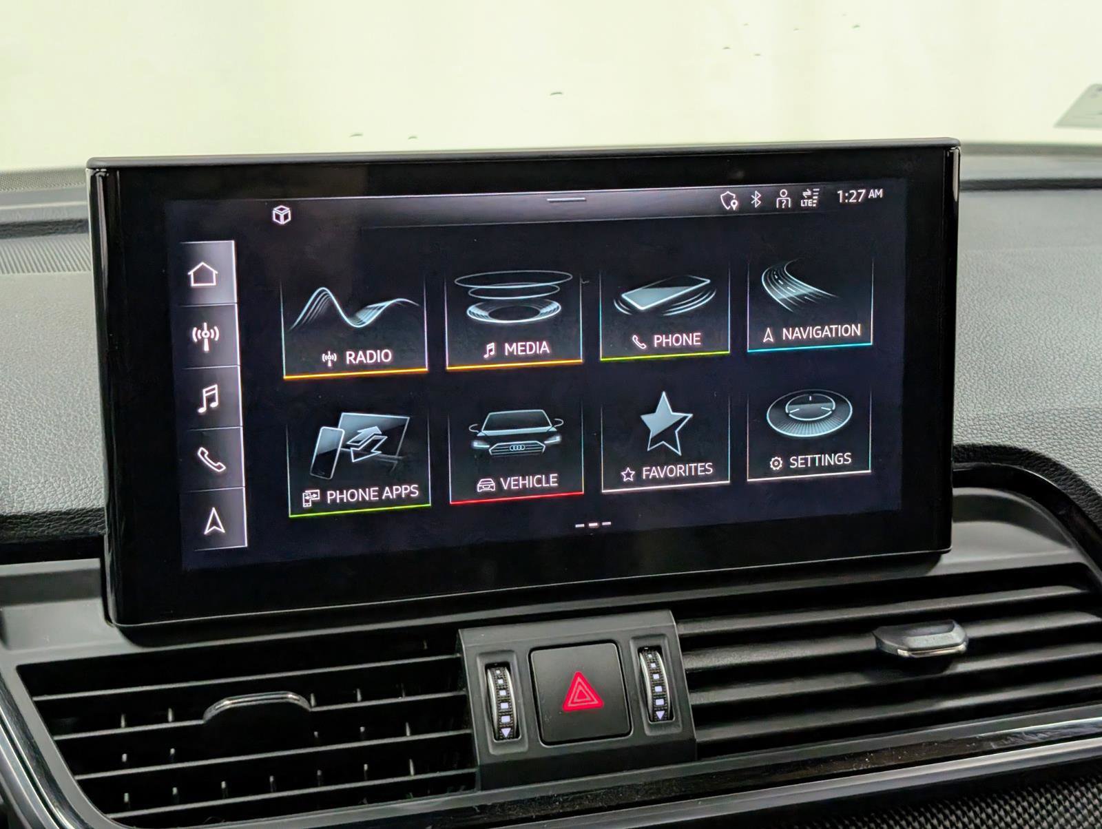 Used 2022 Audi SQ5 Premium w/ Convenience Package image 36