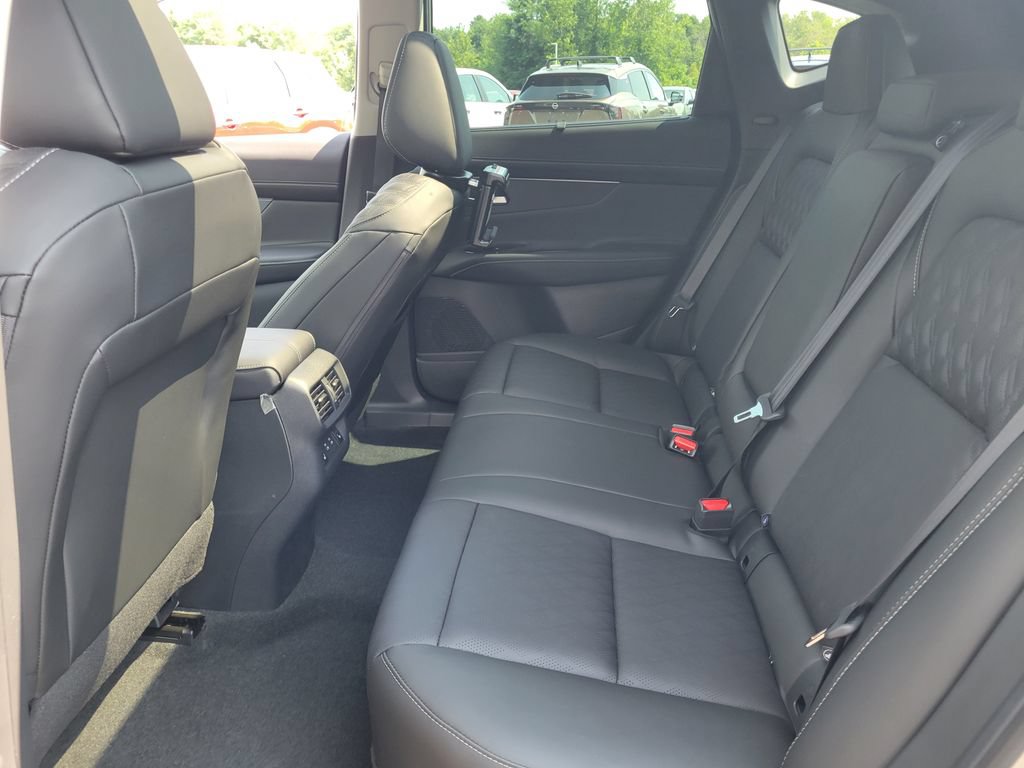 New 2026 Nissan Murano Platinum w/ Cargo Package AWD/4WD image 31