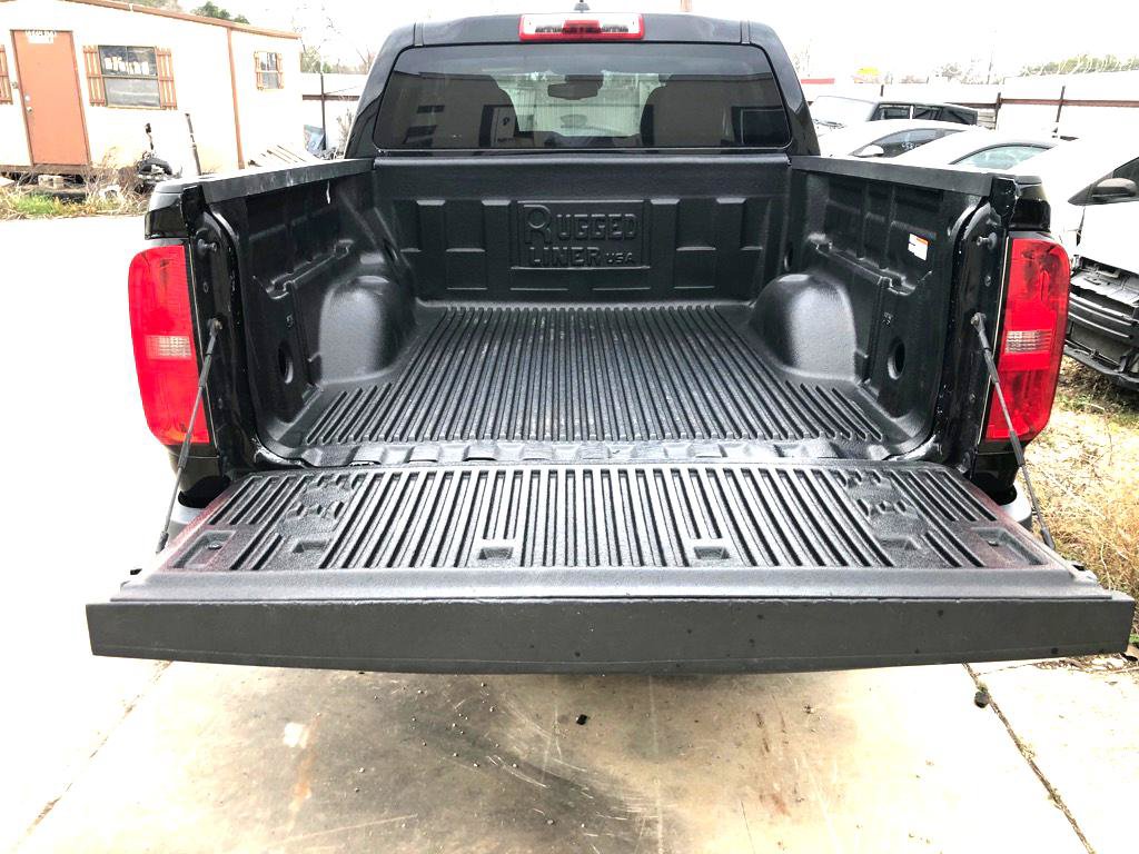 Used 2018 Chevrolet Colorado LT w/ Safety Package RWD image 13