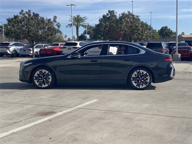 Certified 2025 BMW i5 xDrive40 w/ Premium Package image 10