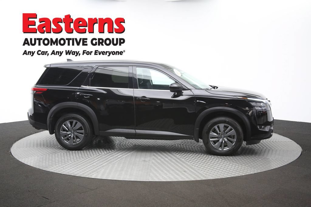 Used 2024 Nissan Pathfinder S AWD/4WD image 46