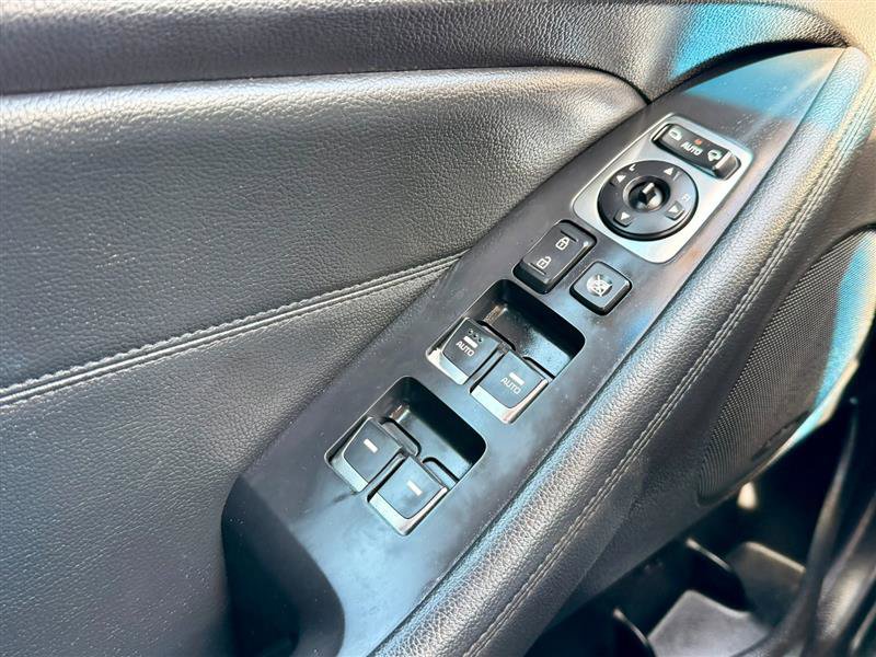 Used 2015 Kia Cadenza Premium FWD image 13