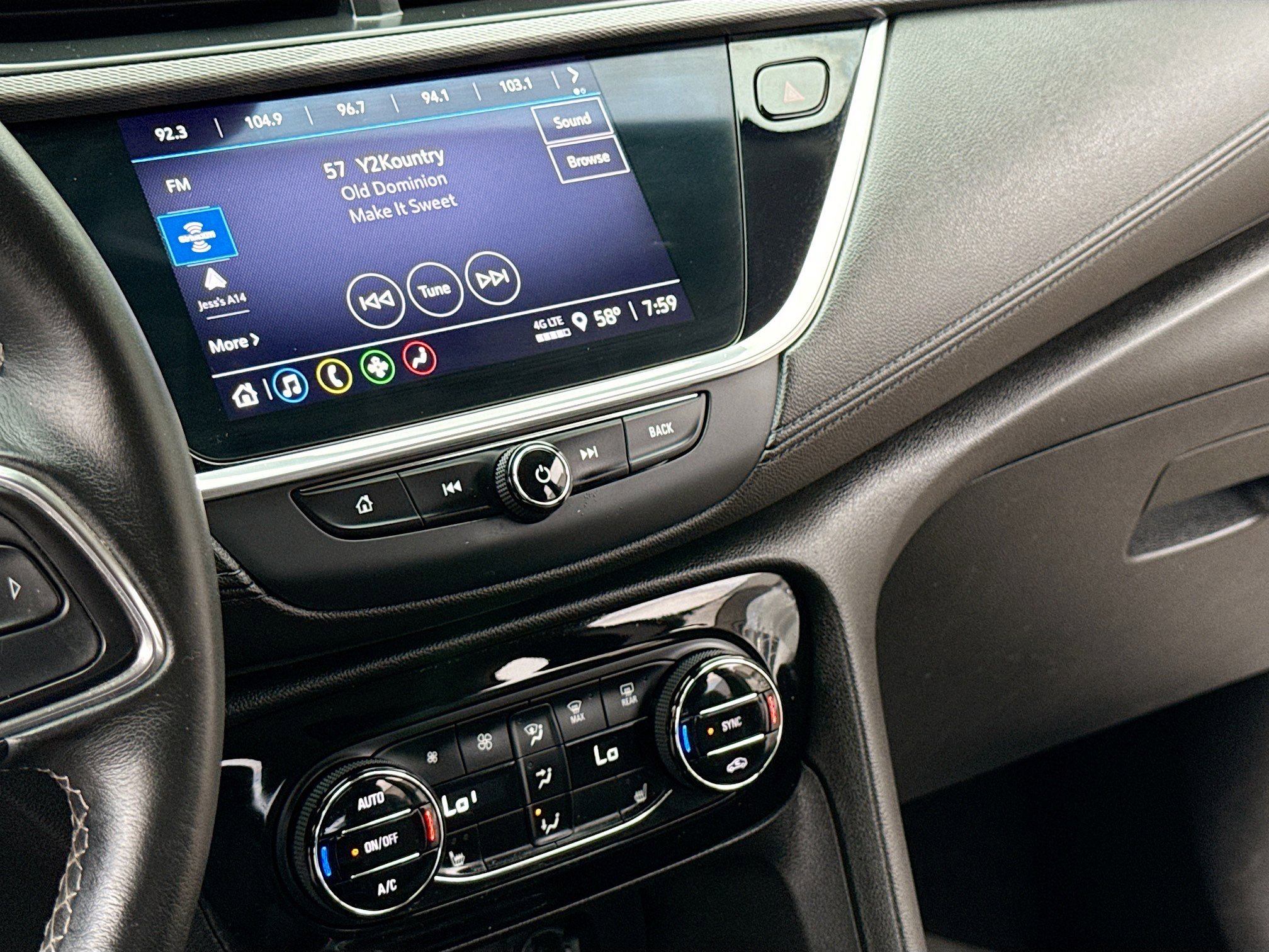 Used 2021 Buick Encore GX Select w/ Sport Touring Package image 10