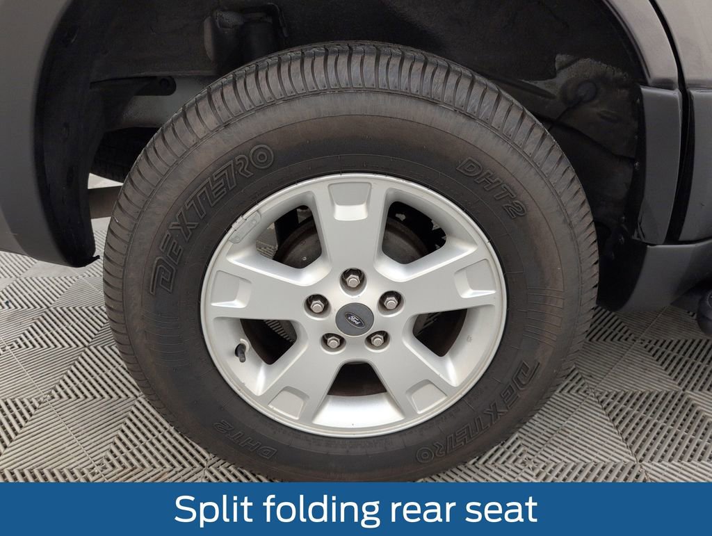 Used 2005 Ford Escape XLT image 17
