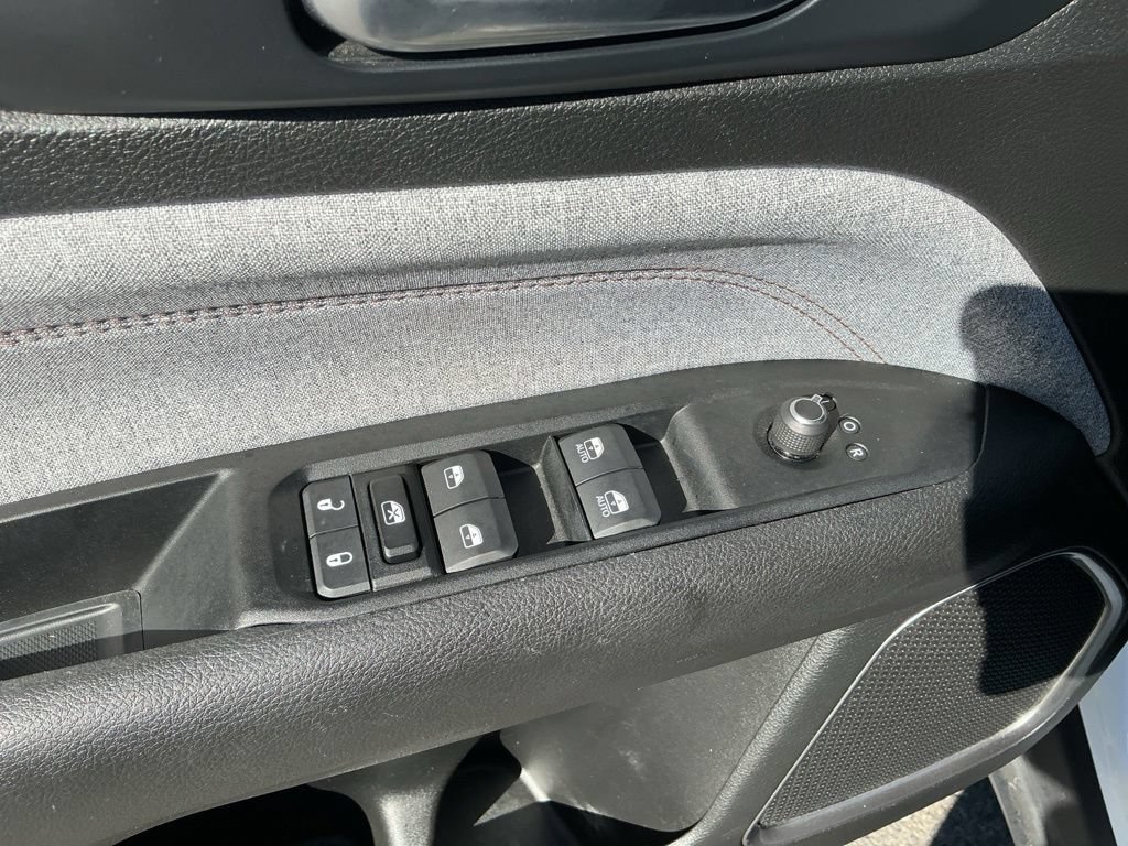 Used 2022 Jeep Compass Latitude AWD/4WD image 17