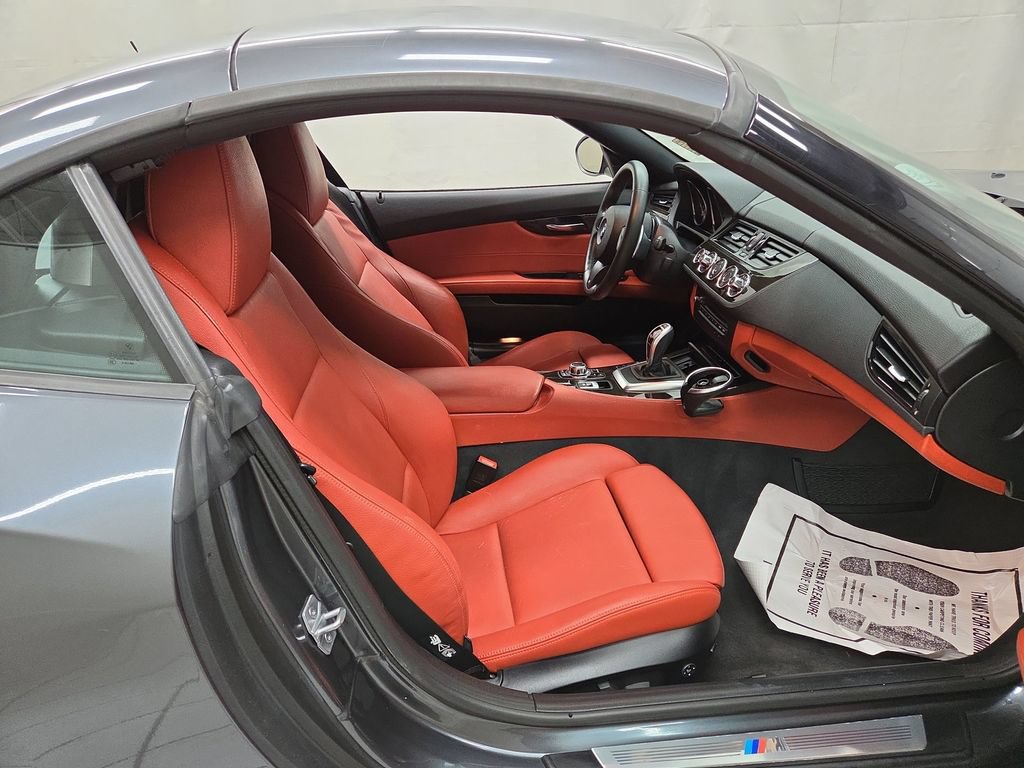 Used 2015 BMW Z4 sDrive35i RWD image 9