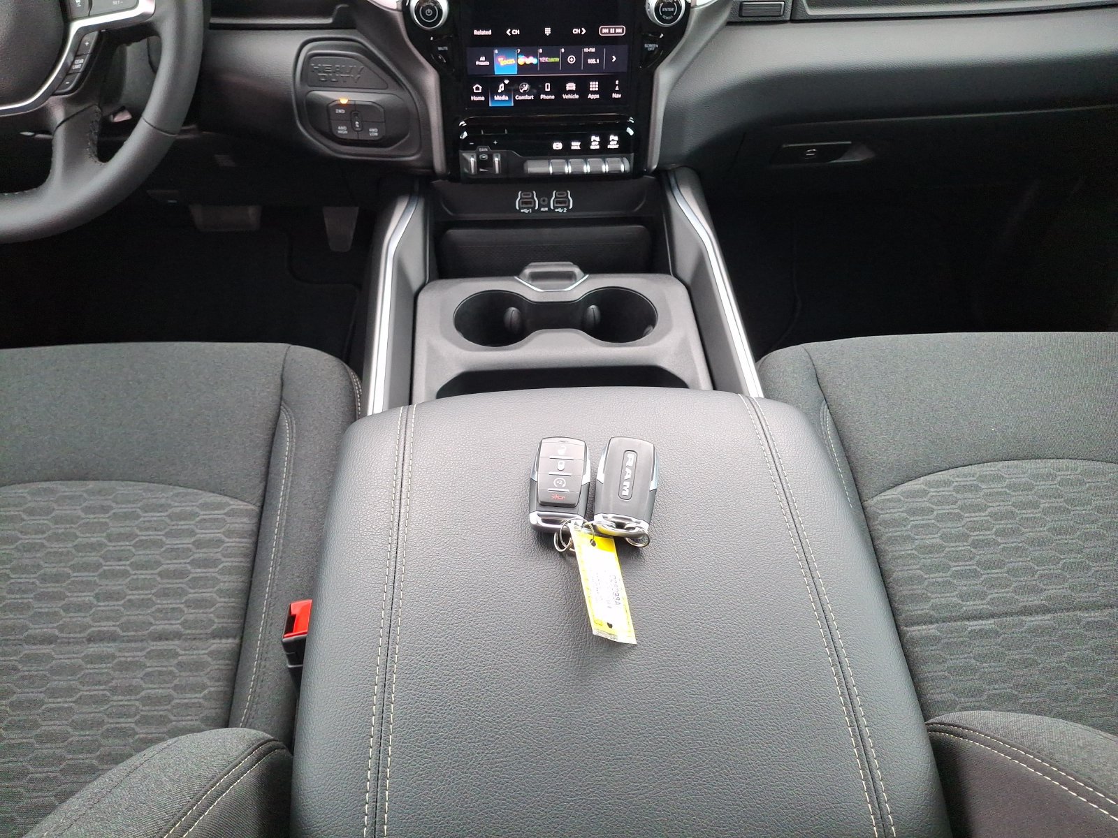 Certified 2026 RAM 3500 Big Horn AWD/4WD image 15