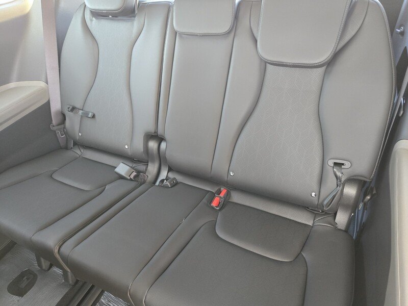 New 2026 Kia Carnival LXS FWD image 8