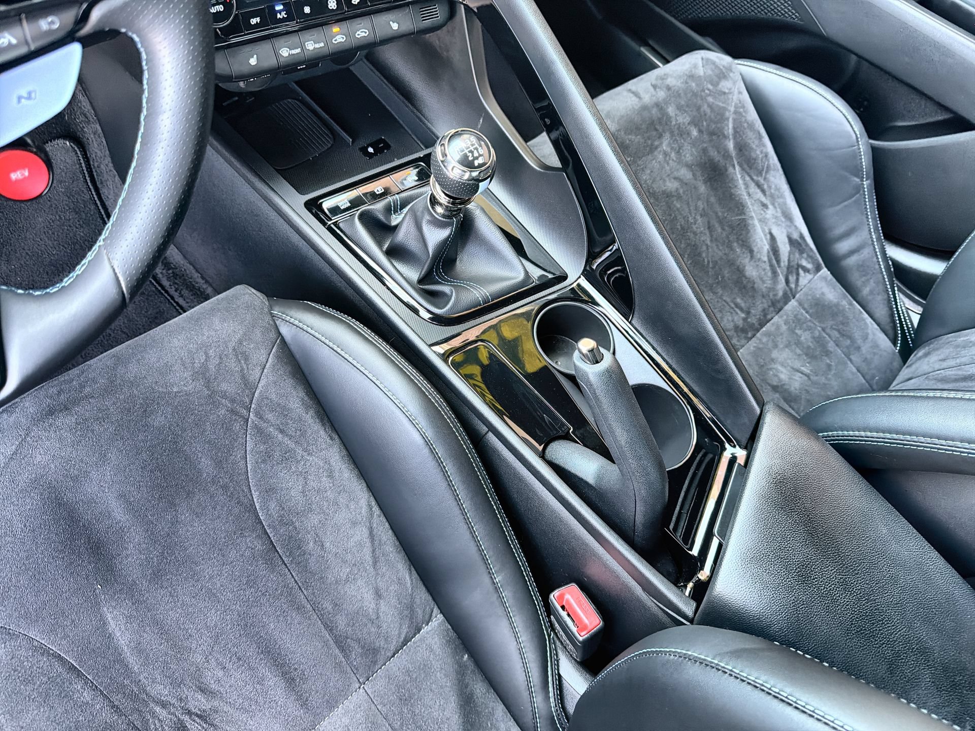 Used 2025 Hyundai Elantra N FWD image 21