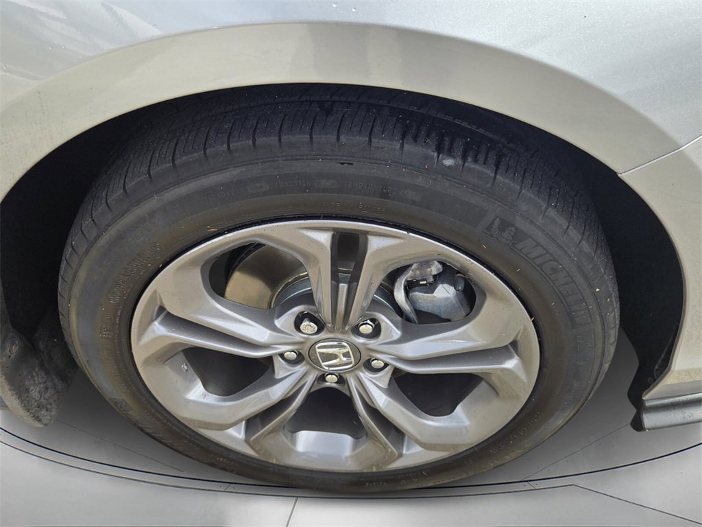 Certified 2024 Honda Accord EX image 8