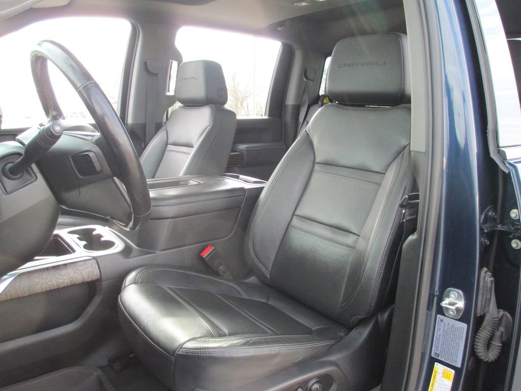Used 2022 GMC Sierra 3500 Denali image 24