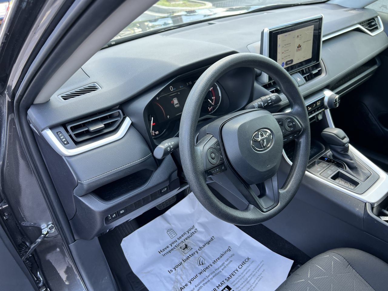 Used 2025 Toyota RAV4 XLE w/ Convenience Package FWD image 18