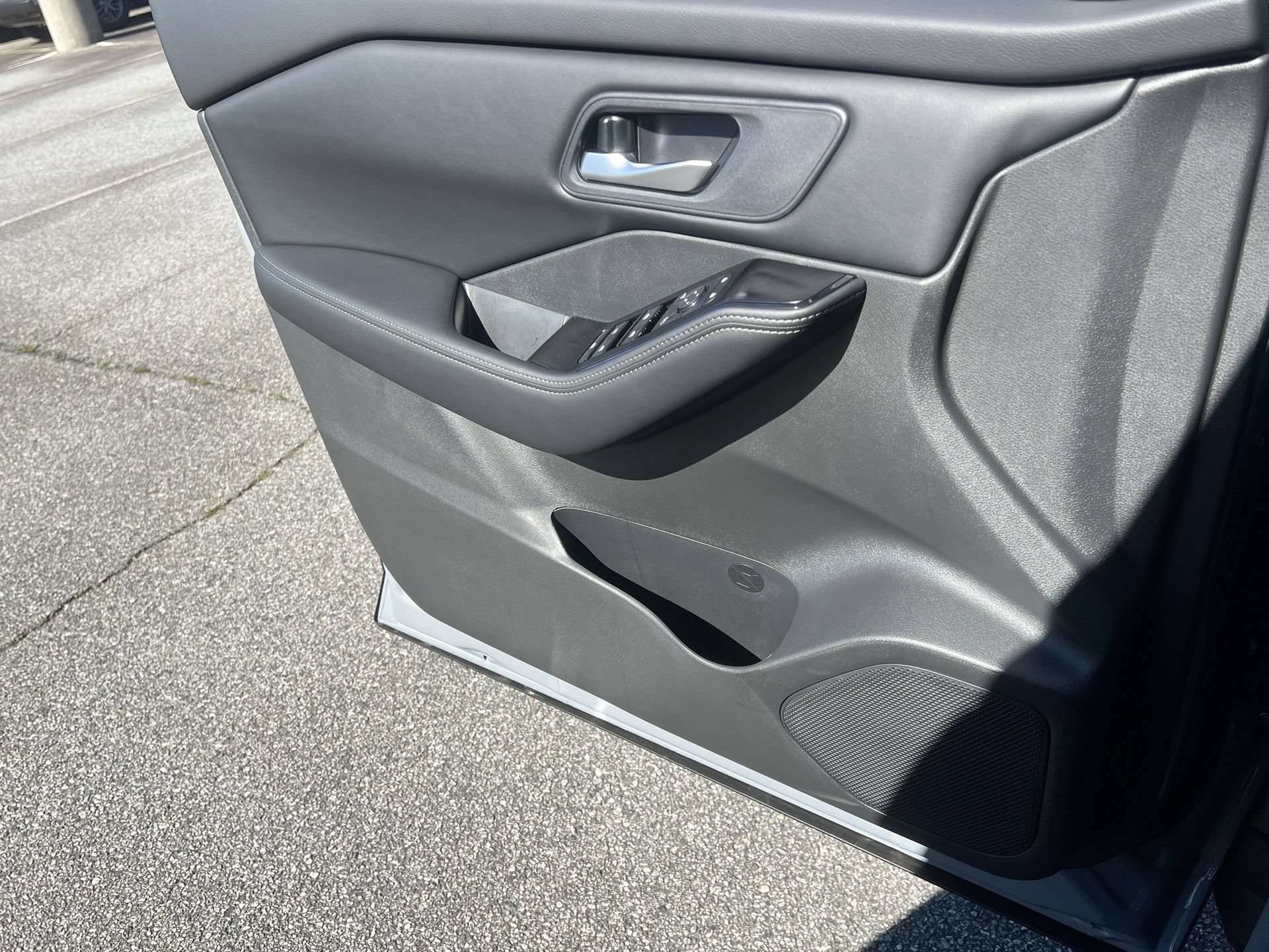 New 2026 Nissan Rogue SV FWD image 13