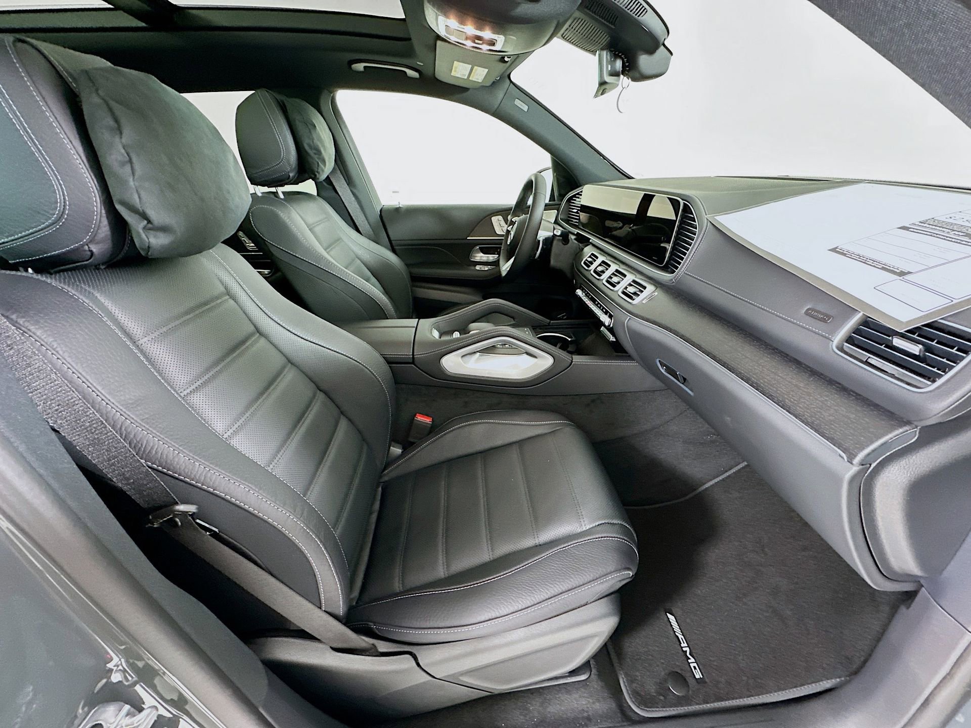 New 2026 Mercedes-Benz GLS 450 4MATIC image 32