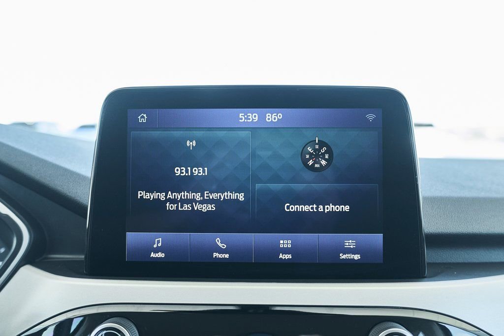 Used 2022 Ford Escape SE image 45