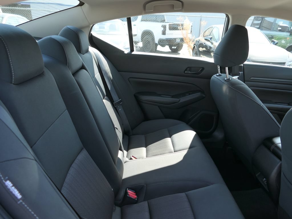 Used 2024 Nissan Altima 2.5 SV FWD image 22