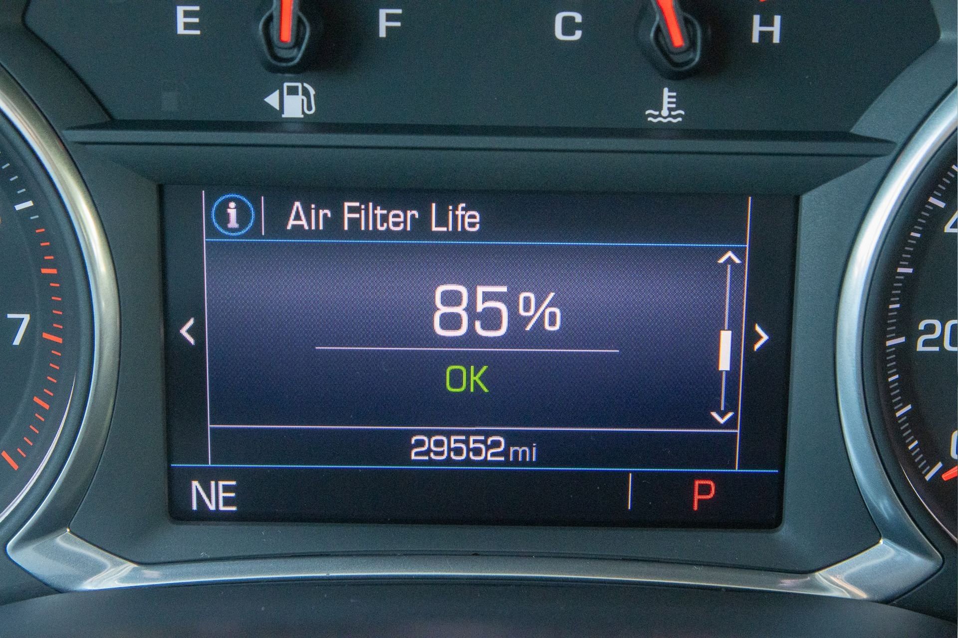 Used 2022 GMC Acadia SLE w/ Driver Convenience Package image 29