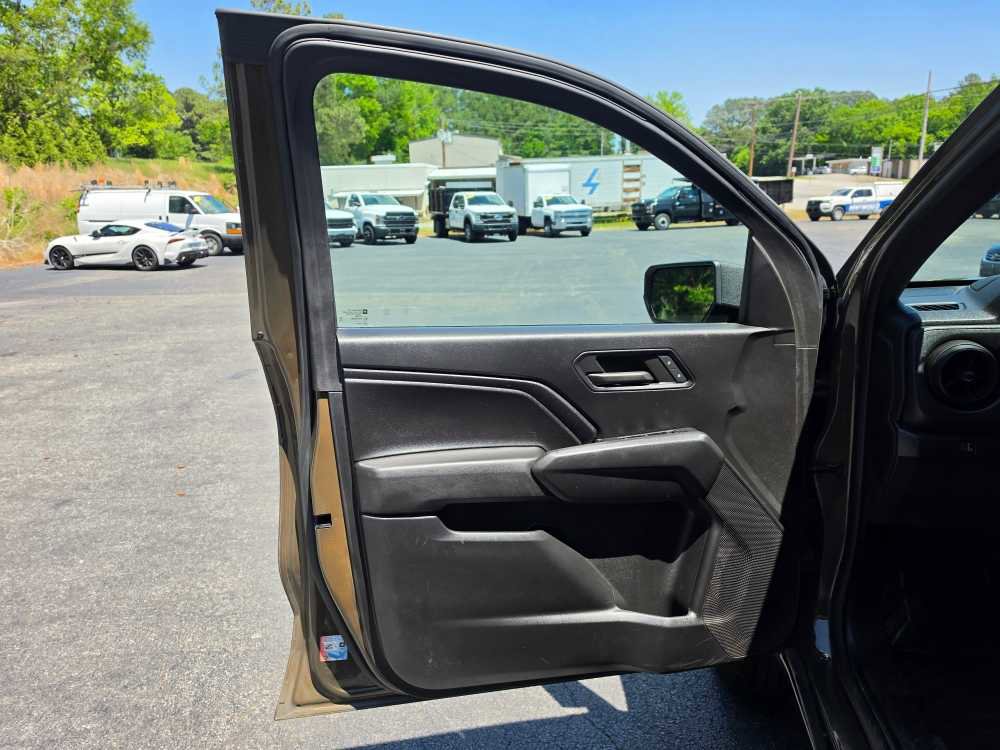 Used 2023 Chevrolet Colorado W/T RWD image 19