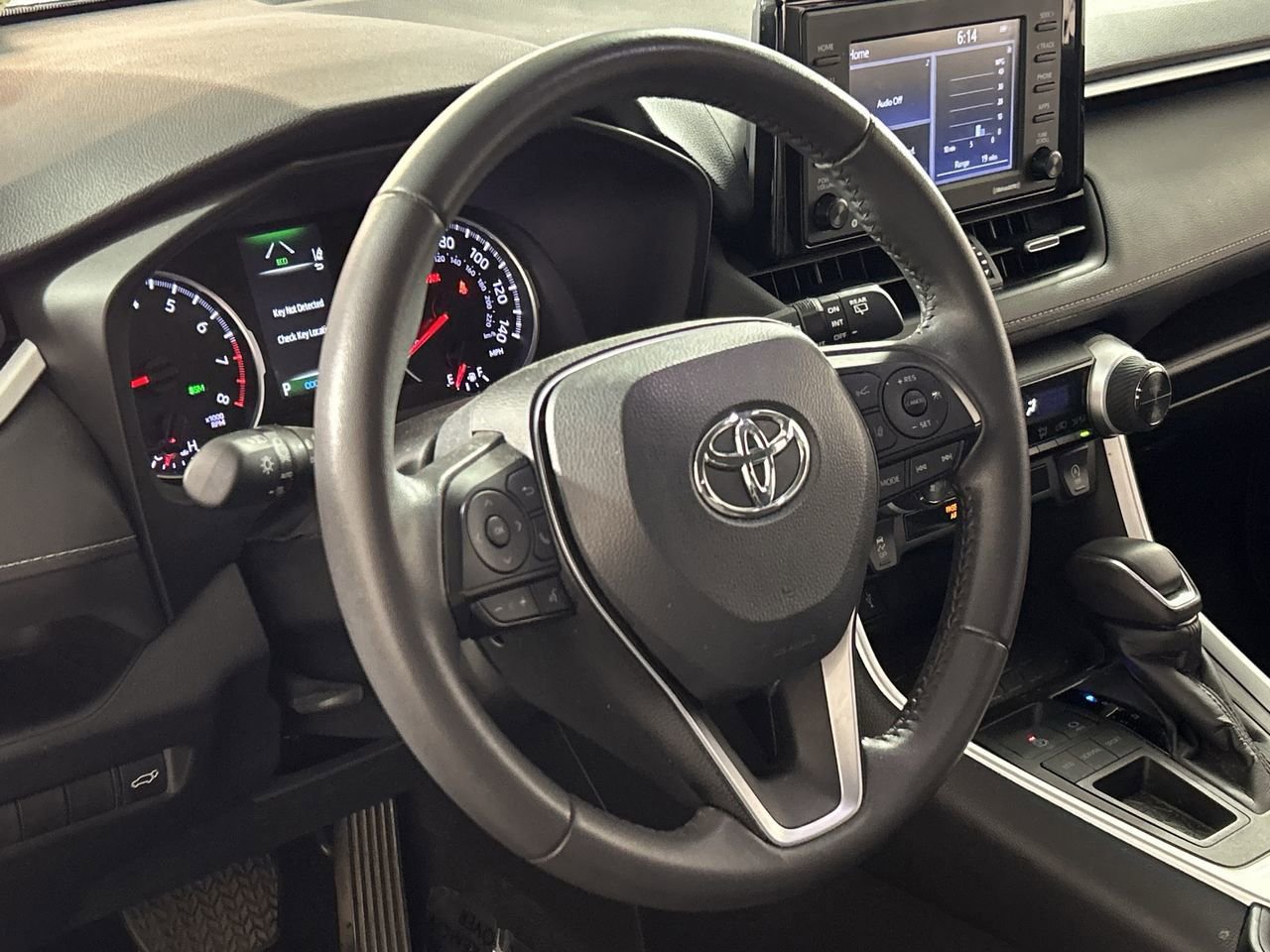 Used 2022 Toyota RAV4 XLE Premium FWD image 14