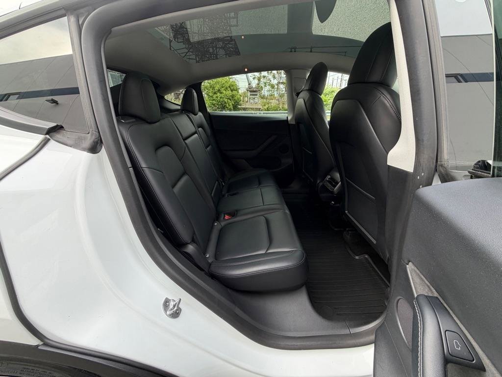 Used 2022 Tesla Model Y Performance AWD/4WD image 20